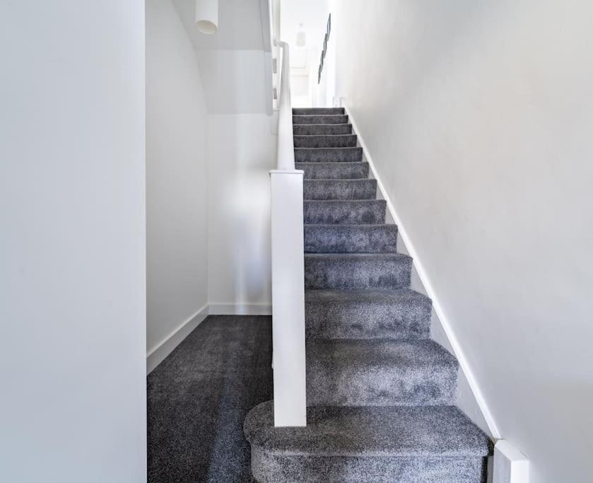 Isaacs View - First Floor Apartment كْليثوربس المظهر الخارجي الصورة