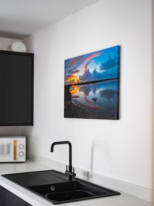 Isaacs View - First Floor Apartment كْليثوربس المظهر الخارجي الصورة