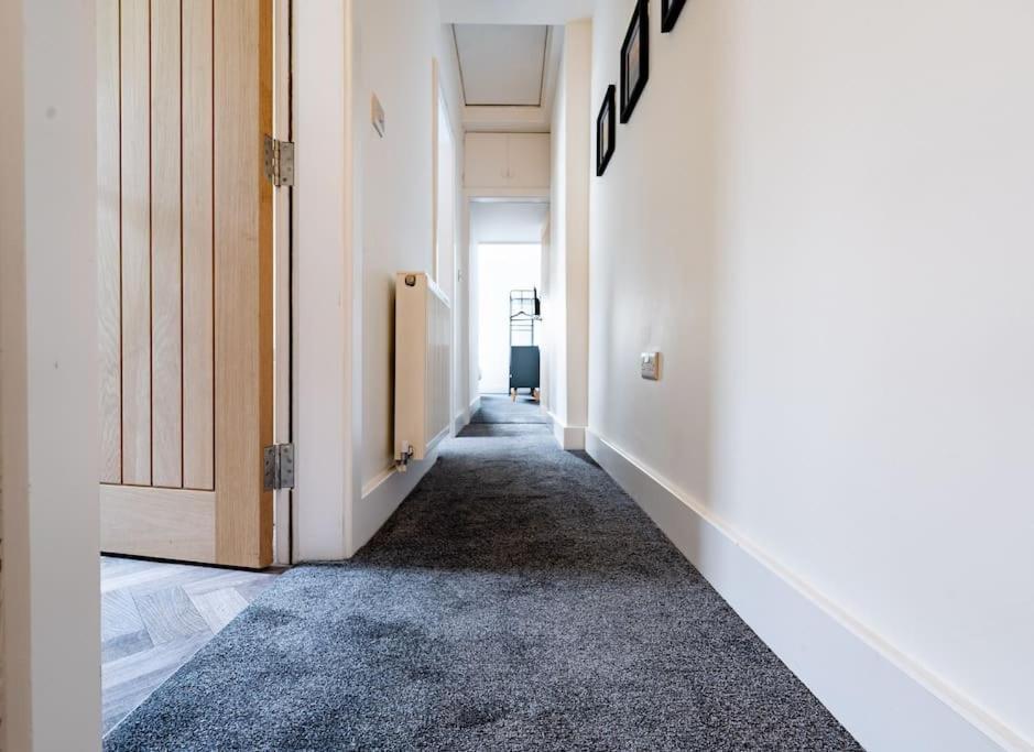 Isaacs View - First Floor Apartment كْليثوربس المظهر الخارجي الصورة